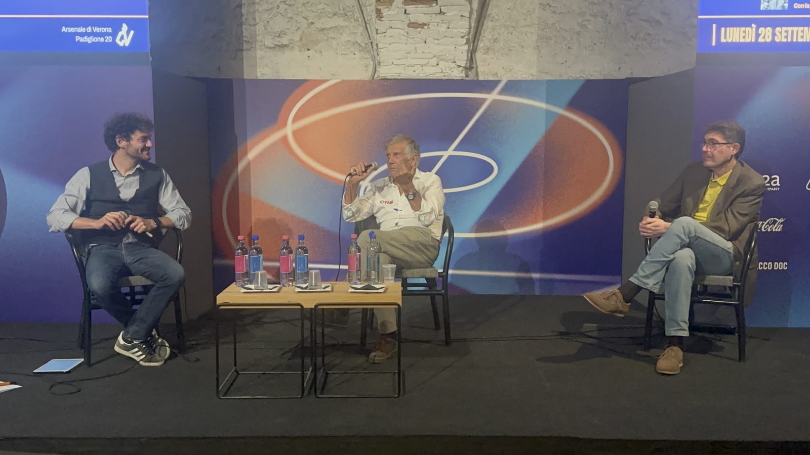 A tu per tu con Giacomo Agostini — il talk sul palco con Ernesto Kieffer e Raffaele Sala