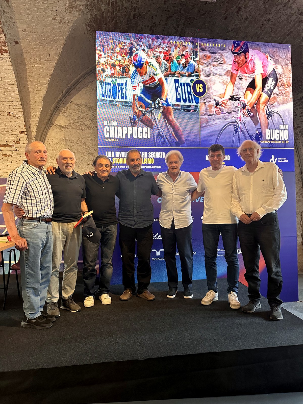 Chiappucci vs Bugno — la foto di gruppo dei protagonisti